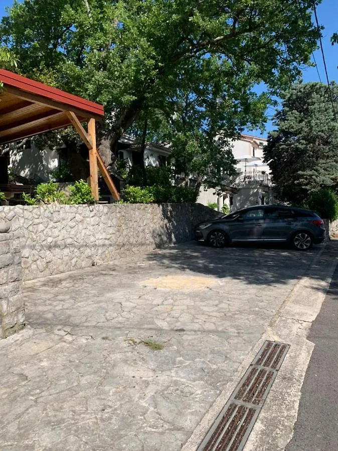 Holiday home Kuca Za Odmor Giulitta Villa Porat